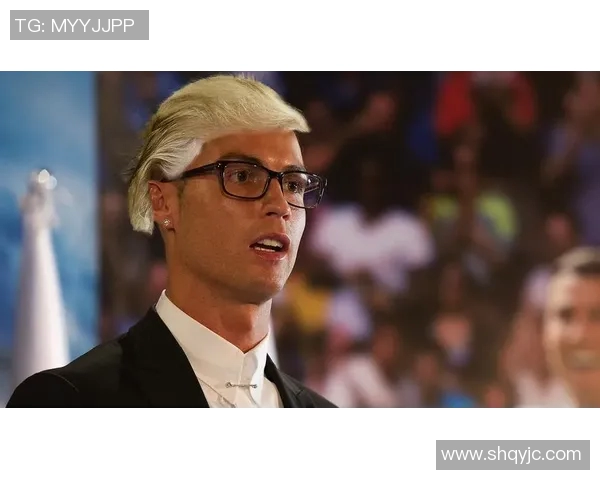 特朗普赠C罗钥匙：一场跨界传奇的非凡瞬间