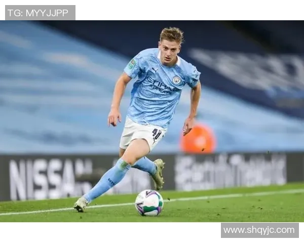 罗塞尼尔首训就与球员称兄道弟，旧部德拉普迎转机：一场温情与铁血并存的“更衣室革命”